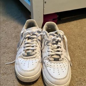 Air forces size 8 shoes